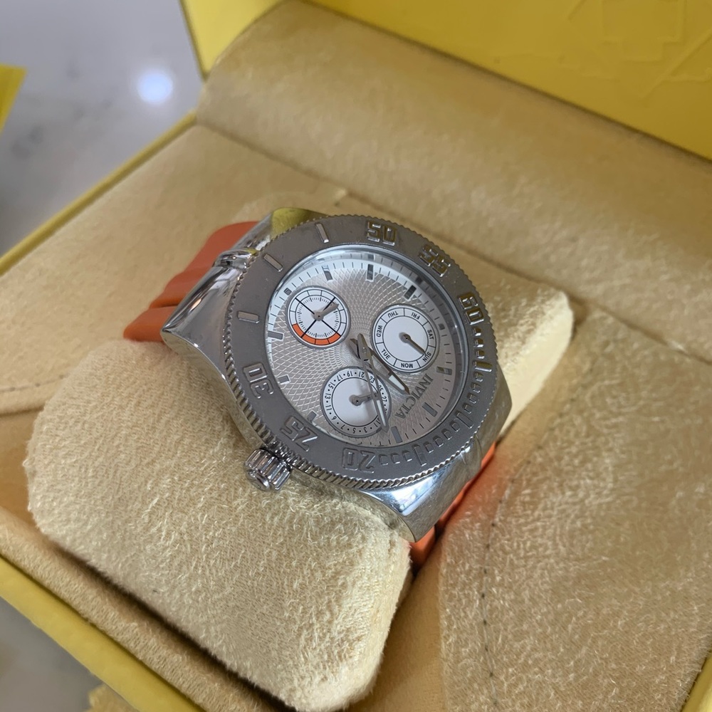 Women’s invicta watch